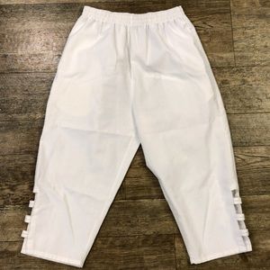 NWOT Keren Hart white capris